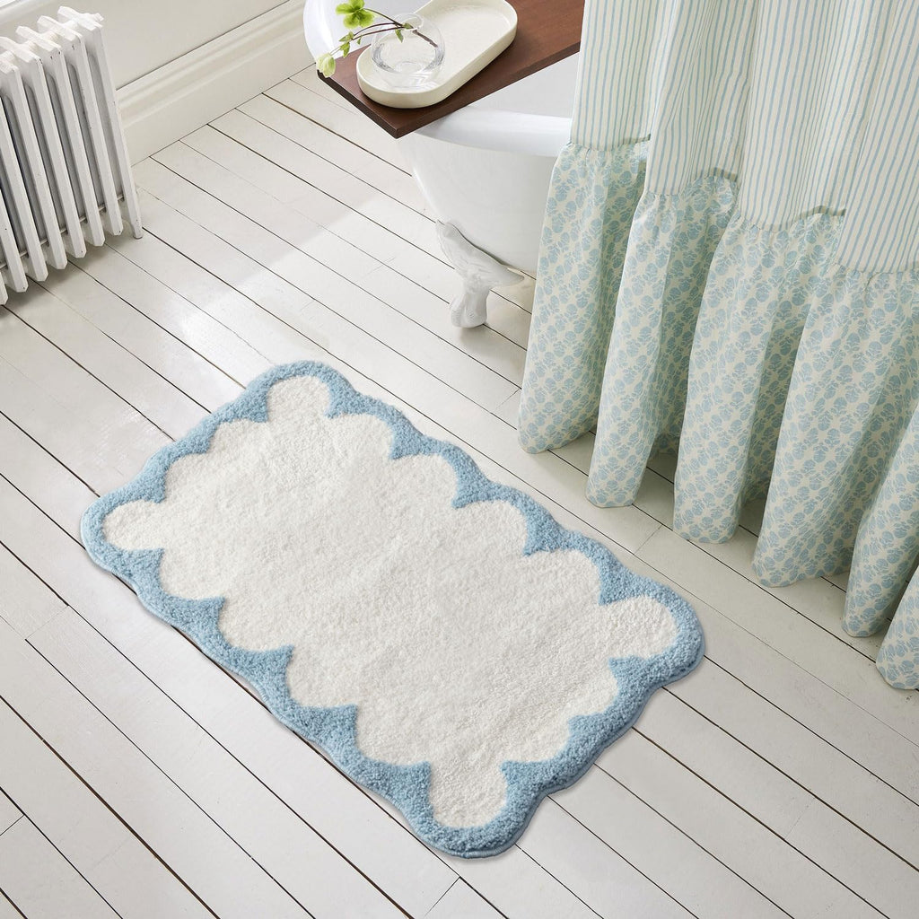 Urtlmaji Scalloped Bathroom Runner Rug Pink Long Bath Mat for Bathroom Non Slip Washable Cute Bath Mats Microfiber Absorbent Soft Aesthetic Preppy Large Bath Rugs for Bedroom Tub Sink 47"x20"