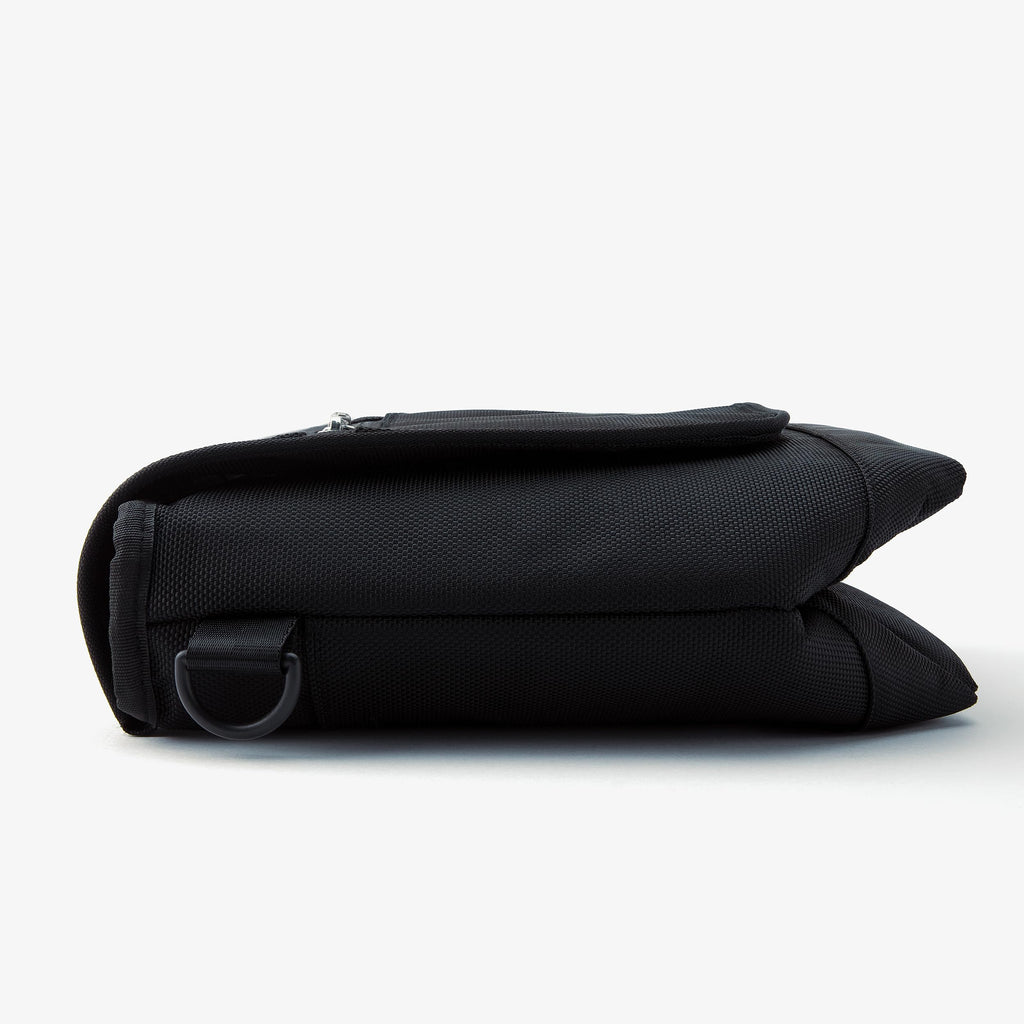PackIt® Freezable Brooklyn Crossbody, Black, Engineered with EcoFreeze® Technology: Triple Layers for Protection, Ultimate Cooling, Removable Crossbody Strap, For Office Lunches, Fresh Food On the Go