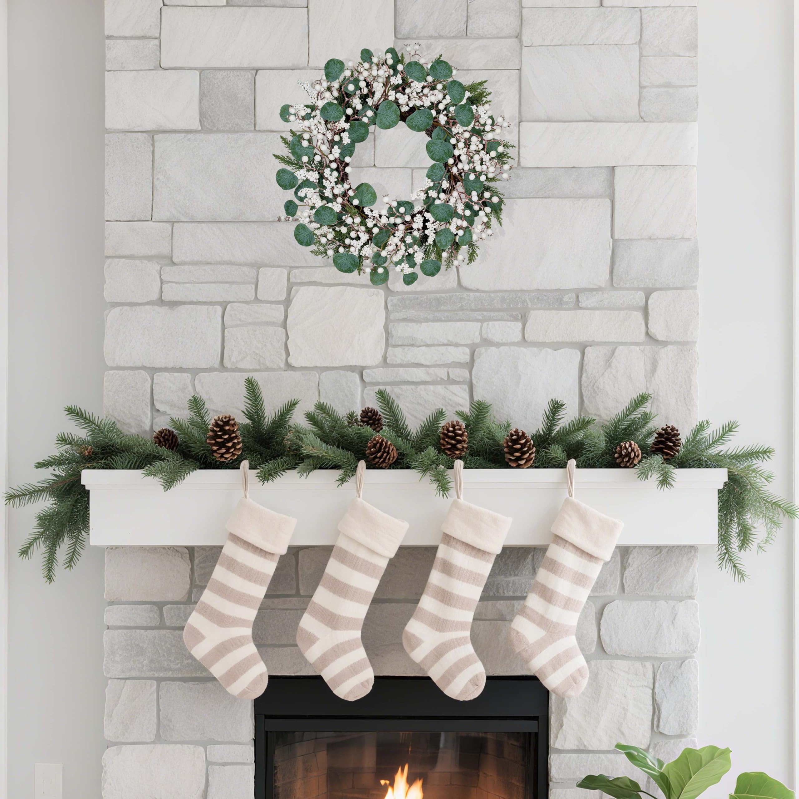 WSTPUPU Artificial Winter Wreath 22inch Christmas Wreaths for Front Door White Berry Wreath with Eucalyptus Leaves Pine Needles White Berries for Xmas Wall Farmhouse Window Winter Holidays
