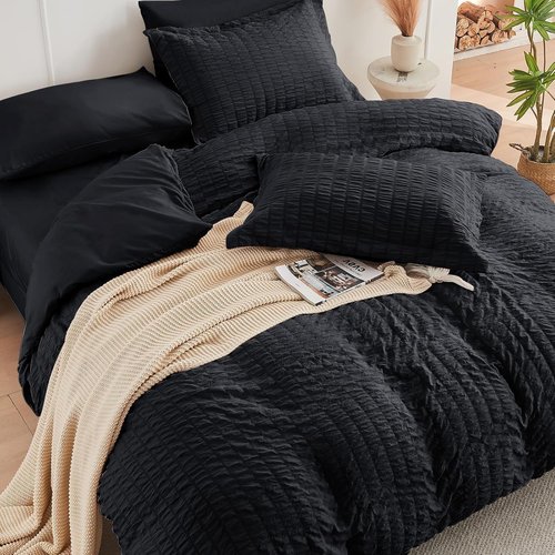 HYMOKEGE Queen Comforter Set - Lightweight 3-Piece Bedding Set with Soft Down Alternative - Black