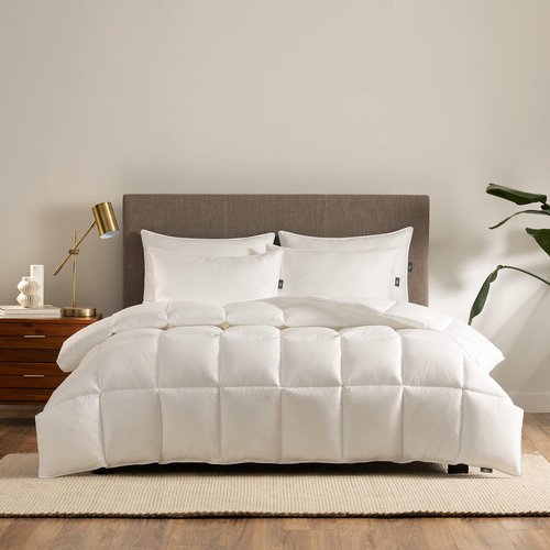 SERTA Down Illusion All Season Hypoallergenic Down Alternative Comforter with Corner Loops, King/Cal King, White