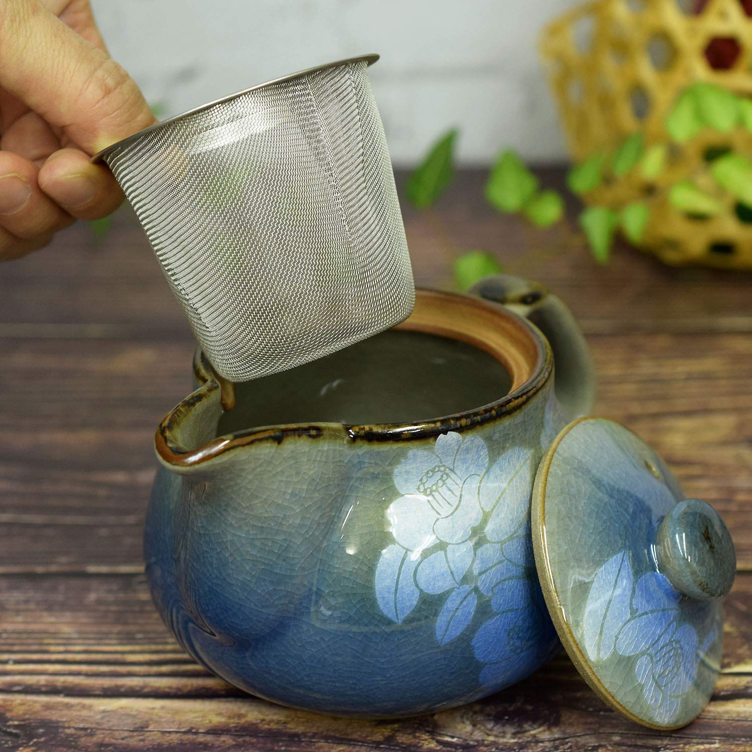 Kutani Yaki(ware) Japanese Teapot Silver Leaf (with tea strainer)