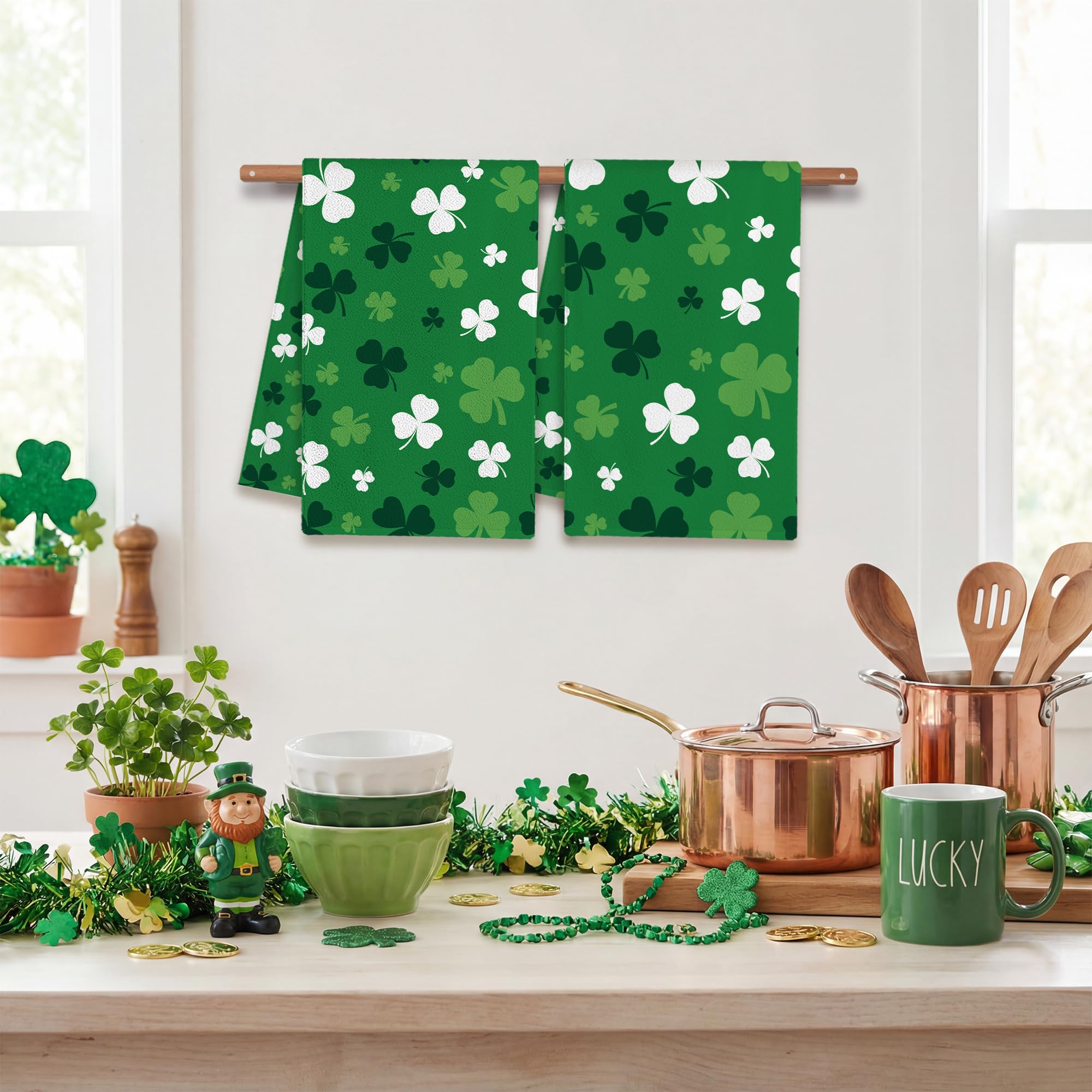 FUTBU St. Patrick's Kitchen Towels, Green Clover Shamrock Dish Towels Set of 2 for Bathroom Decorations, 18x26 Inch Farmhouse Holiday Spring Decoration