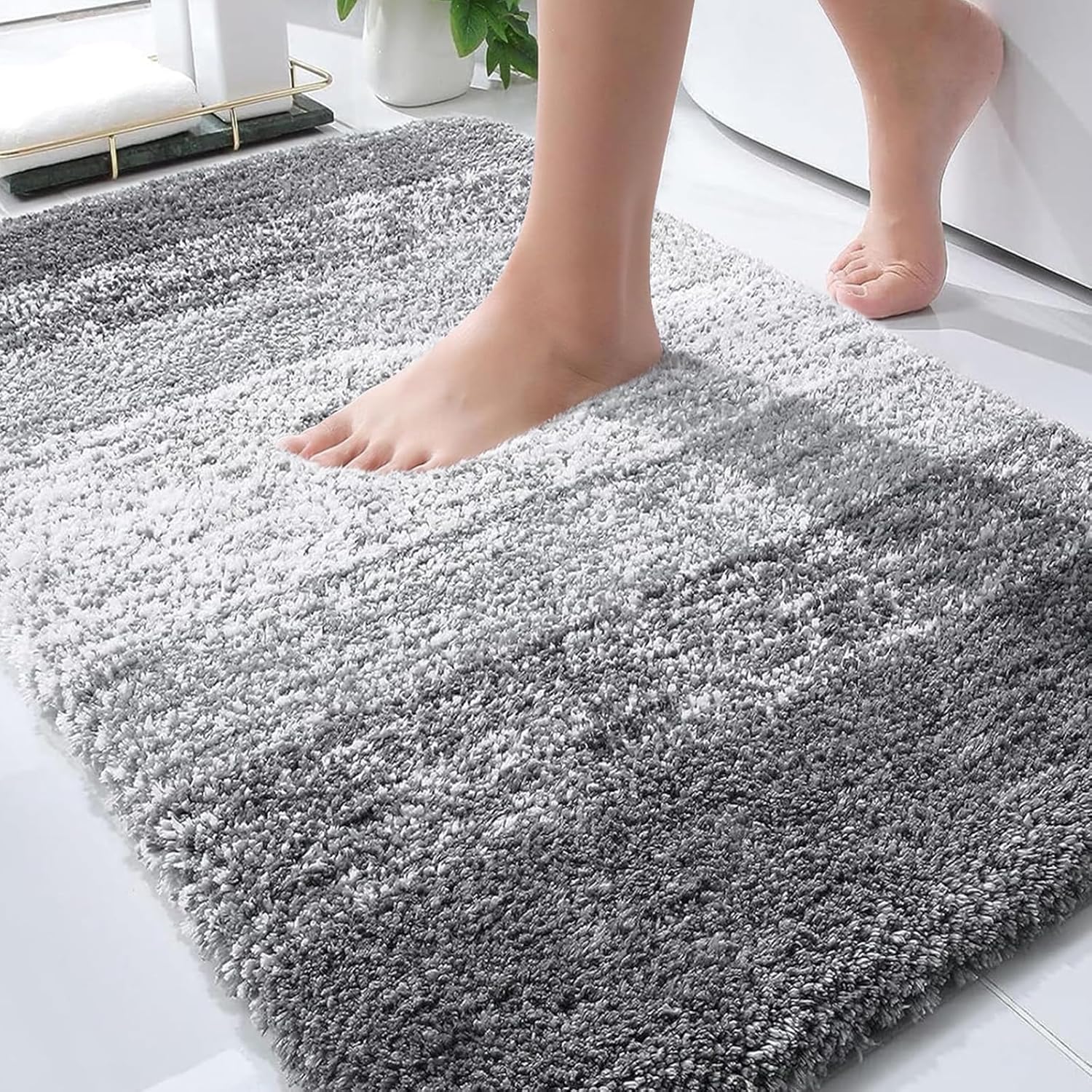 OLANLY Bathroom Rugs | Extra Soft Microfiber Mat 30x20 - Quick Dry & Machine Washable, Grey