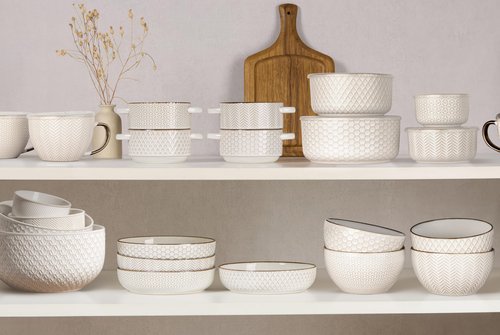KooK Ceramic Soup Bowls with Handles, Embossed, for French Onion Soup, Pastas, Ramen, Stews, Microwave & Dishwasher Safe, Ivory with Hand-Painted Rim, Set of 4, 24 oz, Narbonne Collection