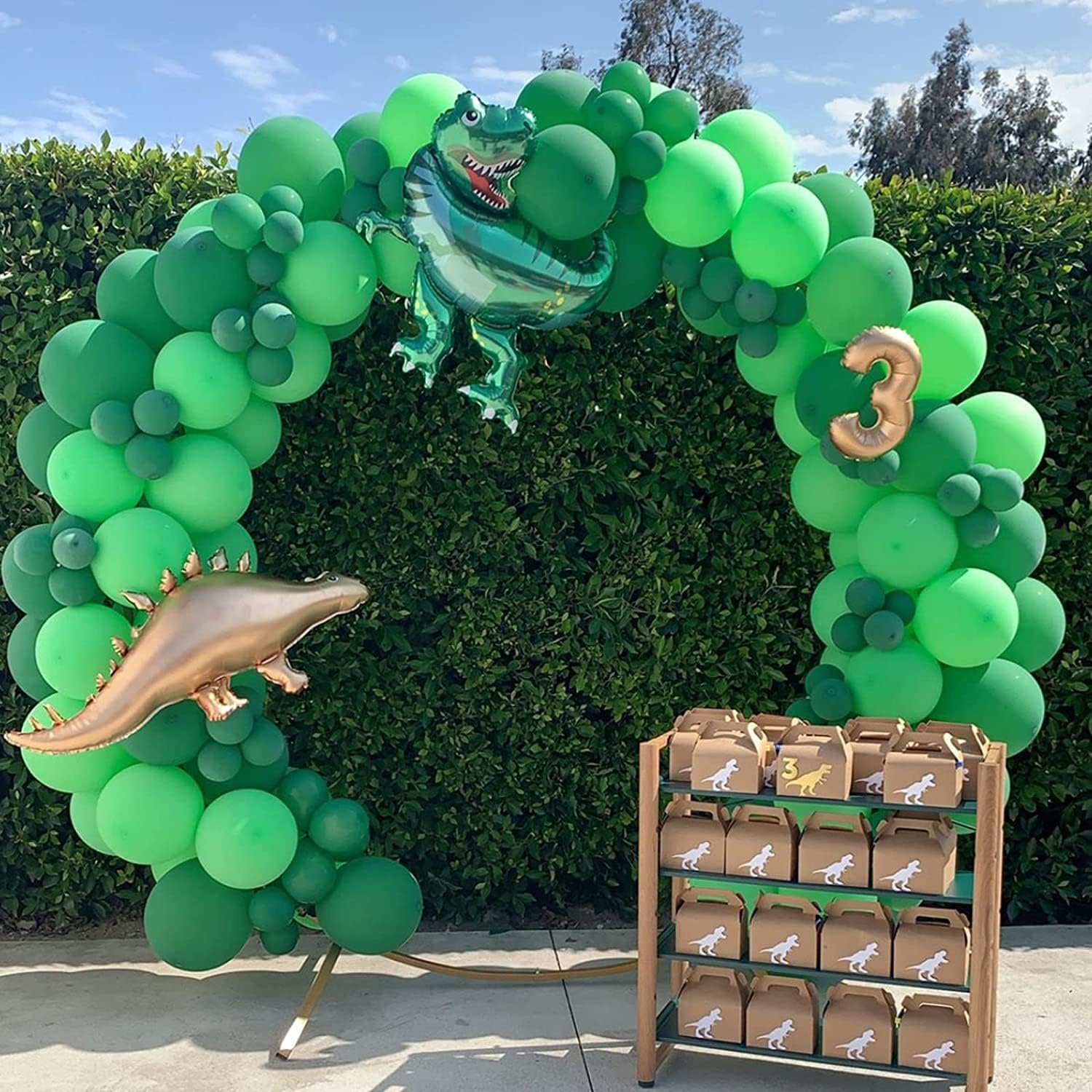 Voircoloria 105-Piece Green Latex Balloons - 12-Inch Party Decor for Dinosaur Baby Showers & St. Patrick's Day