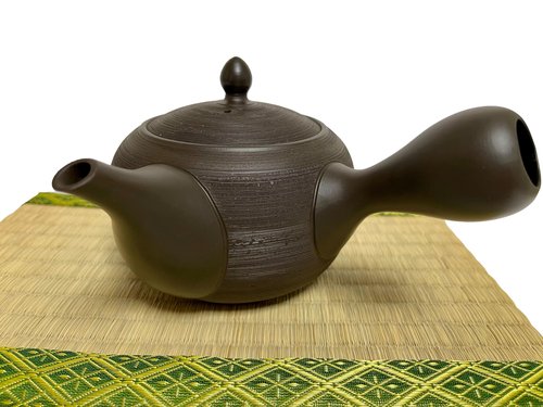 Japanese Kyusu tokoname Clay Teapot 15.5 fl.oz. Pine Bark Pattern with Flower Water Tree Pattern SHUNJUU from Japan F23zj504