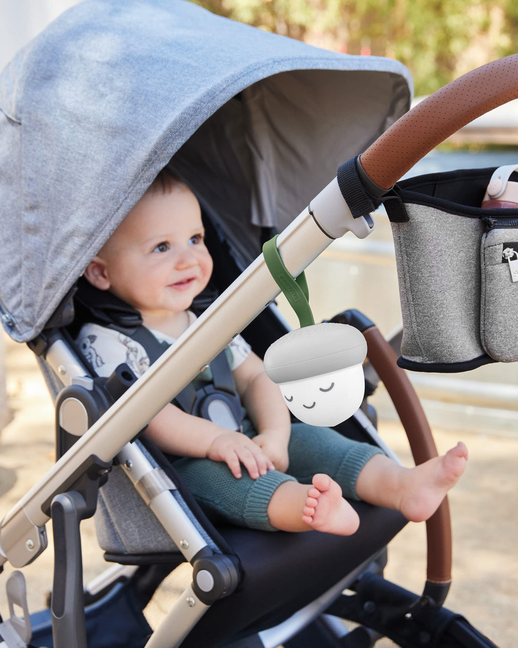 Skip Hop Portable Baby Sleep Sound Machine, Glow with Me Acorn