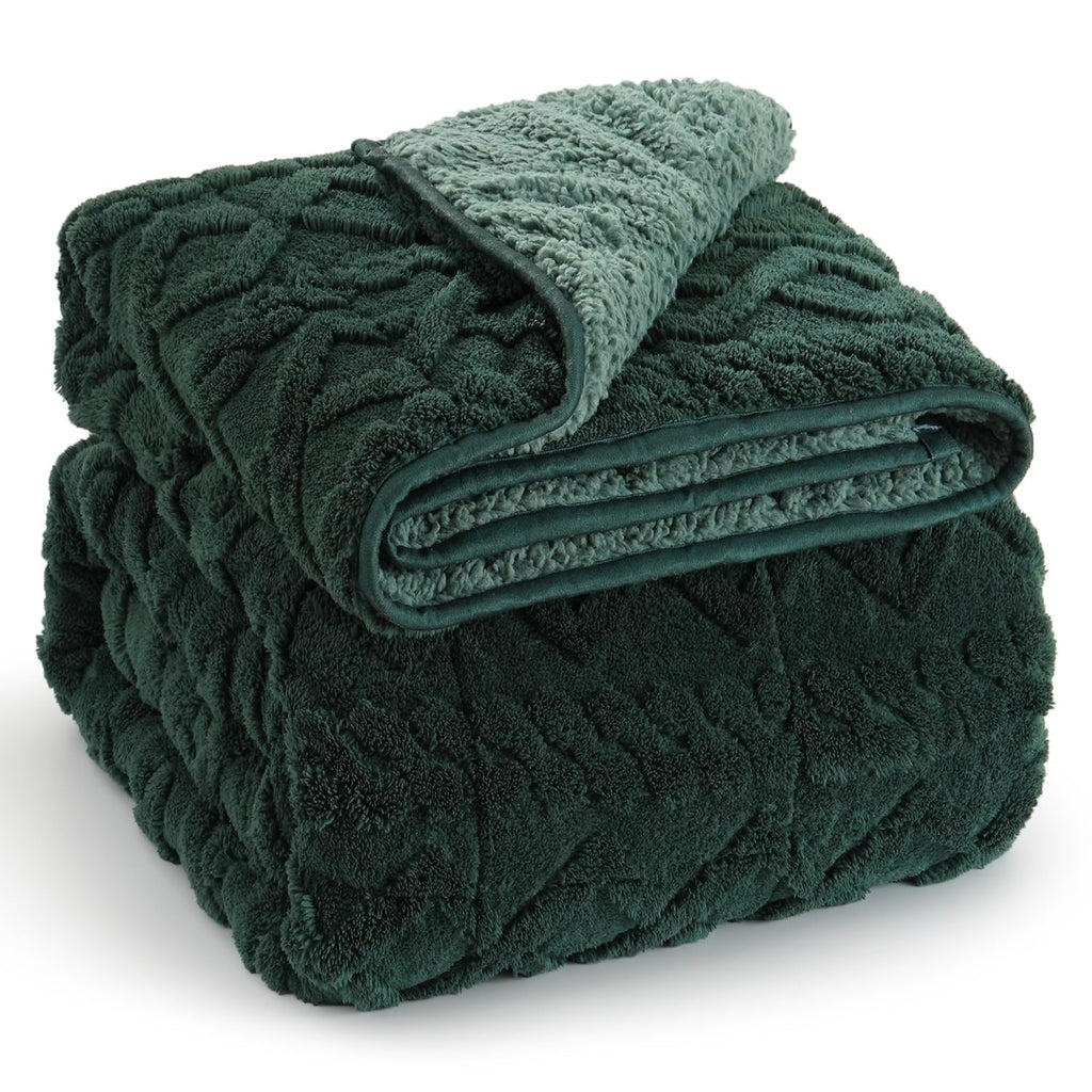 Wemore Weighted Blanket for Adults Twin Size 15 lbs, Dual Sided Soft Fuzzy Jacquard Sherpa Weighted Blankets for Sleeping, Cozy Fluffy Knitted Heavy Blanket for Couch Bed, Dark Green, 60 x 80 inches