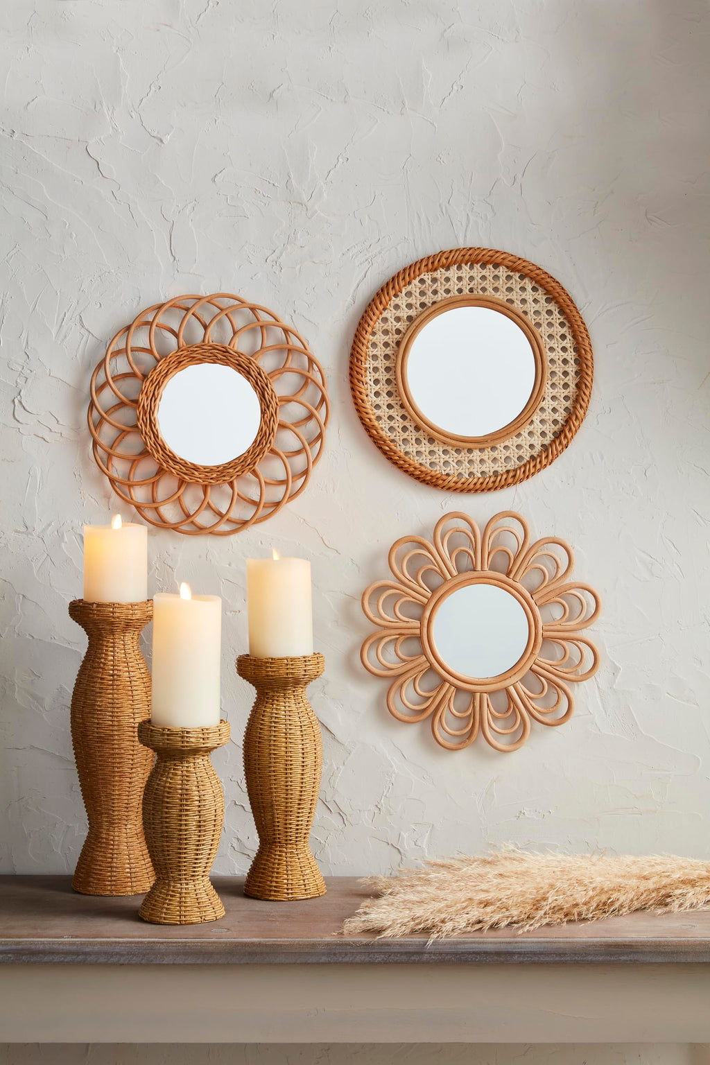 Mud Pie Flower Woven Mirror; 12" Dia