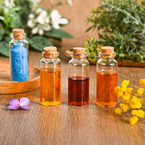 Yadream 20pcs 0.94" x2.36"Small Glass Potion Bottle,20ml Tiny Glass Vials,Mini Cork Stopper Glass Bottle for Wedding Favors, Birthday Party,DIY ART Crafts(empty bottle)