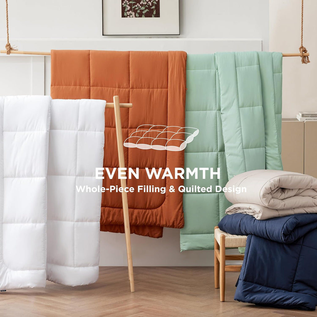 Bedsure Comforter Duvet Insert - All-Season Quilted Down Alternative Blanket, Sage Green, Full 86 x 82 Inches