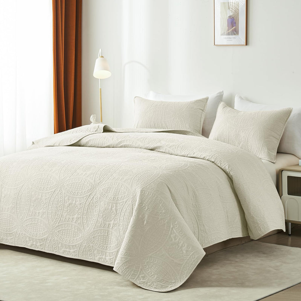 akkialla King/Cal King Quilt Set,Cream Lightweight Bedspread with Coin Pattern, Soft Microfiber Coverlet for All Seasons, Breathable and Skin-Friendly Fabric (1 Quilt, 2 Pillow Shams)