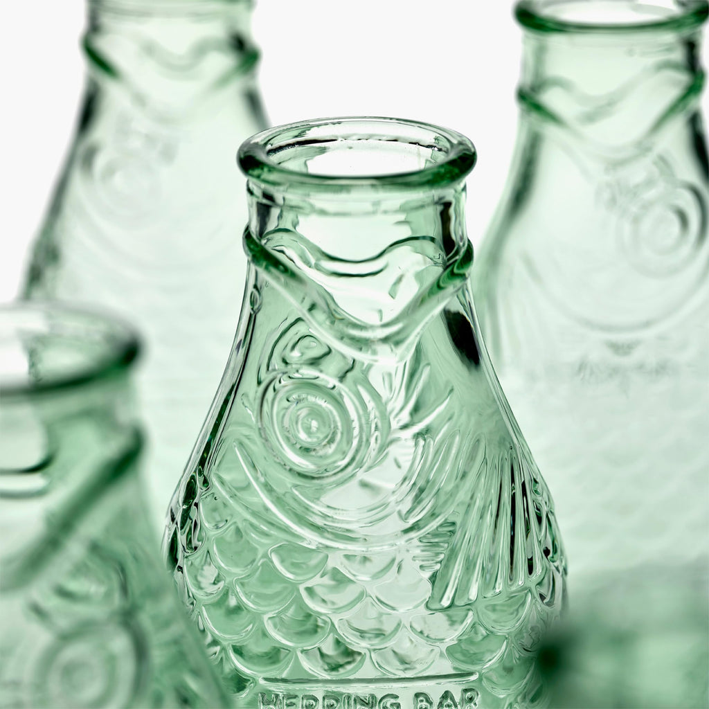 Serax Glass Water Pitcher | Fish & Fish glassware by Paola Navone | Wine Carafe Decanter 28.74 fl oz | Clear Green Bottle Container for hot & cold Drinks | Fridge Beverage Dispenser, Suitable as Vase