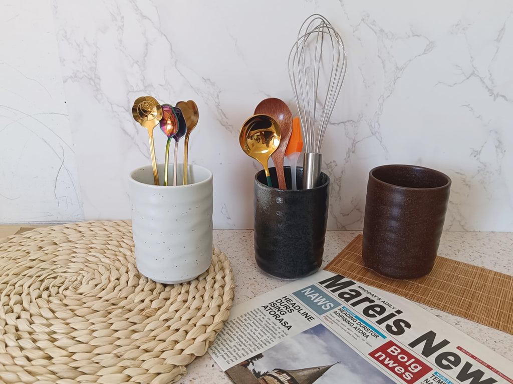 TOPYOKK Stoneware Coffee Bar Utensil Holder Tea & Coffee Spoon & Stirrer Holder for Stir Stick Straw Teaspoon Holder Spoon Cup Small Utensil Jar (Spotted White)