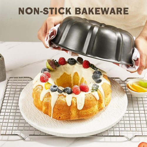 KITESSENSU 9-Inch Non-Stick Cake Pans Set of 2 | Heavy-Duty Carbon Steel Fluted Baking Molds, Gray