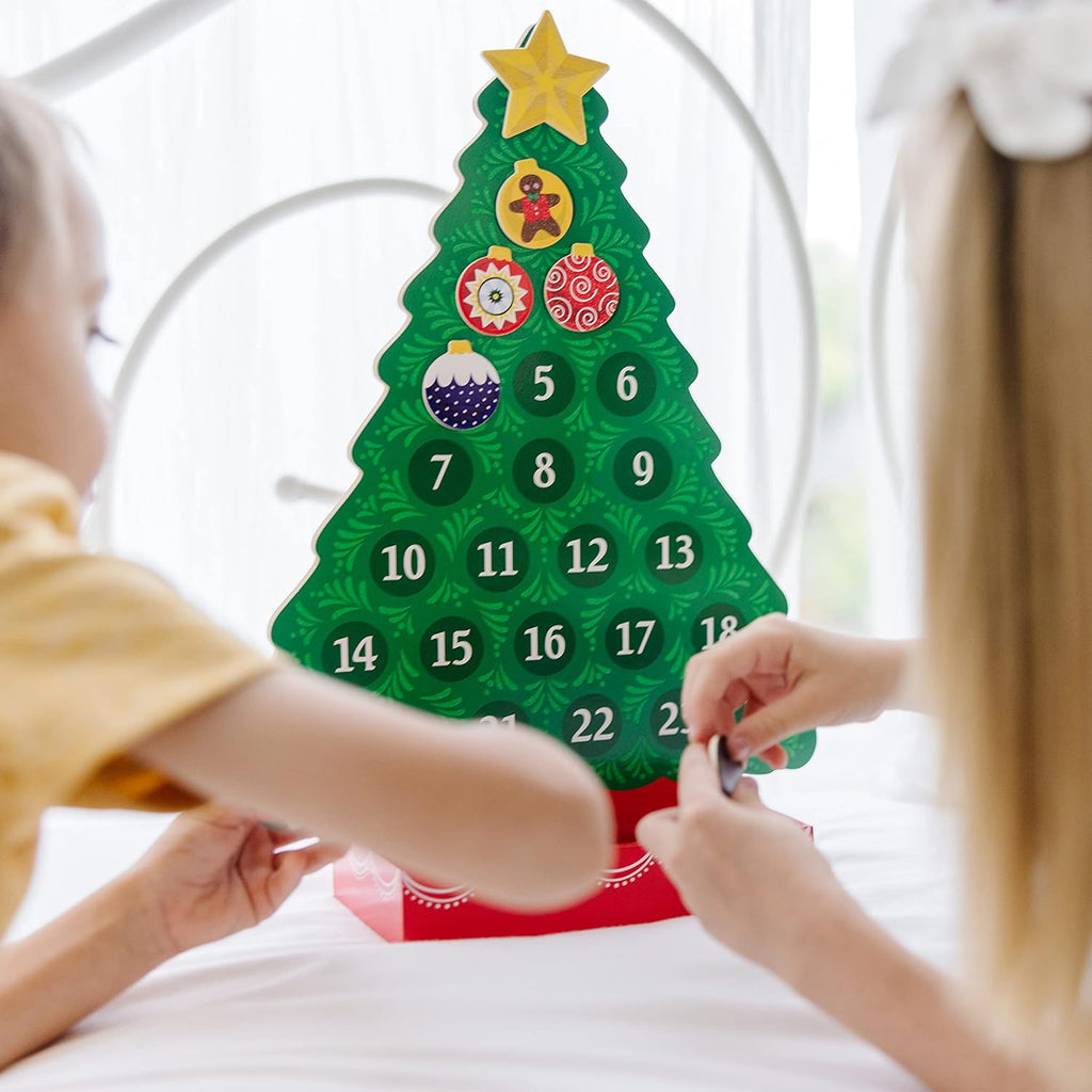 Melissa & Doug Wooden Advent Calendar - Magnetic Christmas Tree with 25 Fun Magnets