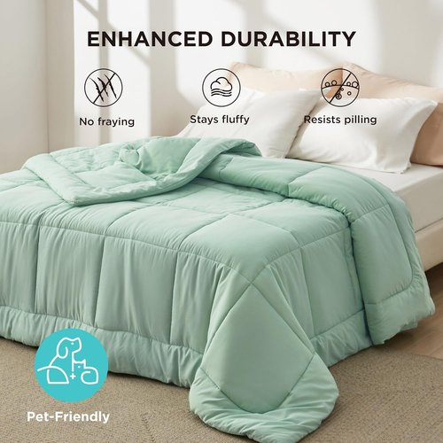 Bedsure Comforter Duvet Insert - All-Season Queen Size Quilted Down Alternative Bedding, Sage Green 88 x 88 Inches