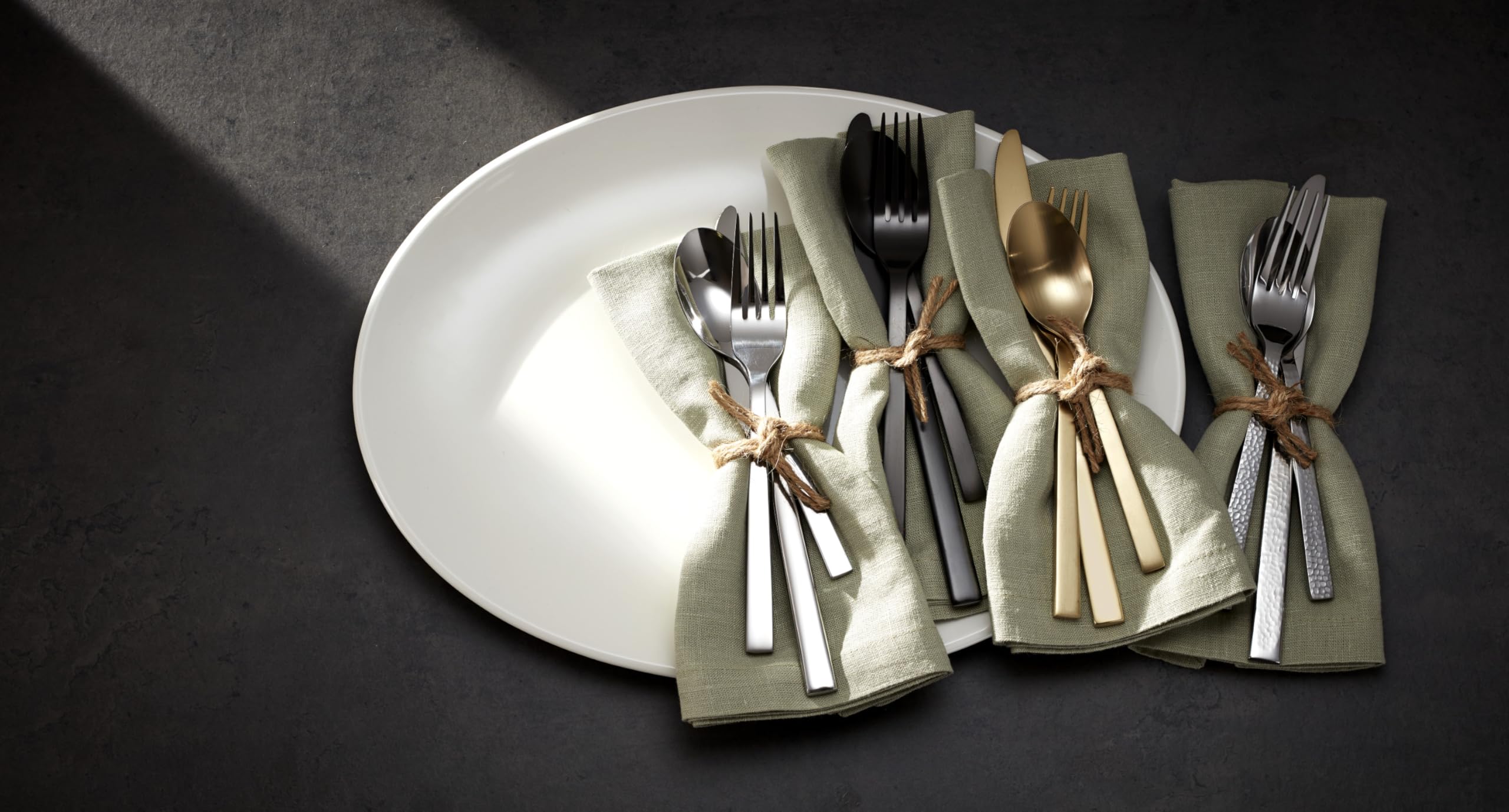 Oneida Silverware Set, Chefs Table 20 Piece Everyday Flatware Set, Service For 4, 18/0 Stainless Steel, Dishwasher Safe, Knives Spoons And Forks Sets, Home And Kitchen Utensils (Silver, 20 Piece)