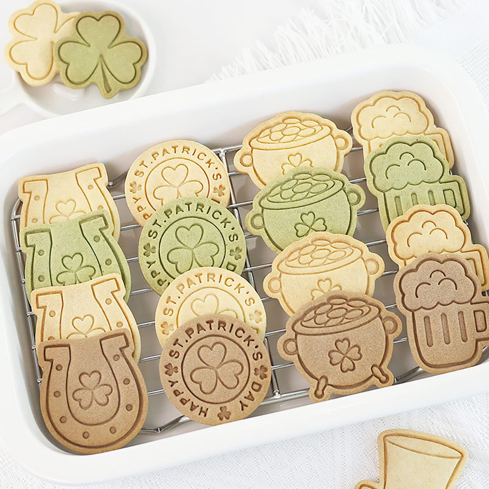 St. Patrick's Day Cookie Cutters 8 Pcs Plastic Cookie Cutter Four Leaf Clover Biscuit Cutters for Irish Holiday Party (St. Patrick)