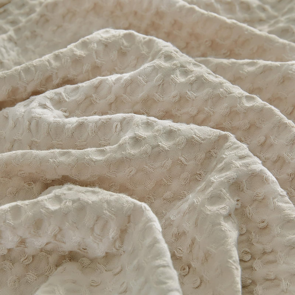 WARMDERN Waffle Weave Pillowcases Standard Size 2 Pack Pillow Cases Soft Microfiber Pillow Case Covers Set of 2 Boho Woven Textured Pillowcase with Envelope Closure(Khaki, Standard, 20x26 Inches)