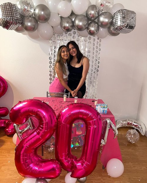 Hot Pink Number 0 Balloon - 40 Inch Birthday Decoration for Milestone Celebrations | Party Supplies