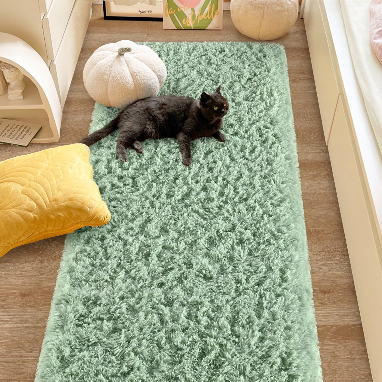 FALARK Soft Green Runner Rugs for Bedroom, 2x6 ft Bedside Rug Plush Fluffy Carpets, Shag Furry Modern Area Rug Carpet for Living Room Girls Kids Room Nursery Home Decor, Green