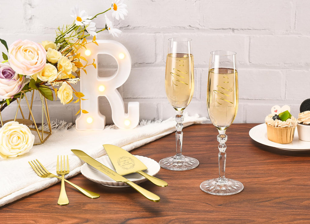 BEKESIN Wedding Cake Cutting Set with Forks, Classical Style Crystal Champagne Flutes Toasting Glasses for Bride and Groom, Wedding Gifts for Couples, Engagement and Bridal Shower Gifts