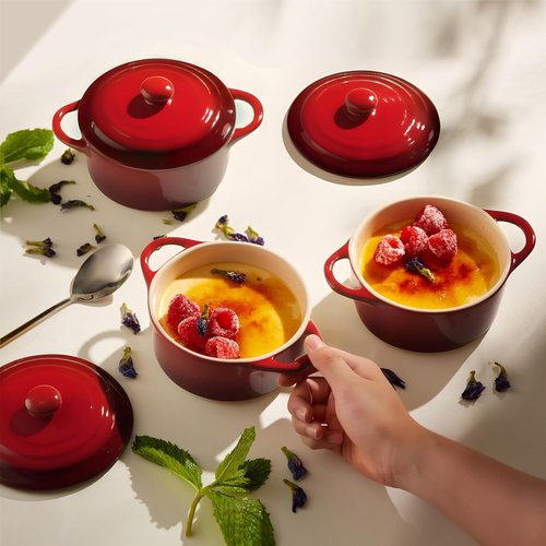 Kook Mini Cocotte Set - Individual Baking Ramekins with Lids | Oven & Microwave Safe, 12 oz, Set of 4 (Crimson Ombre)