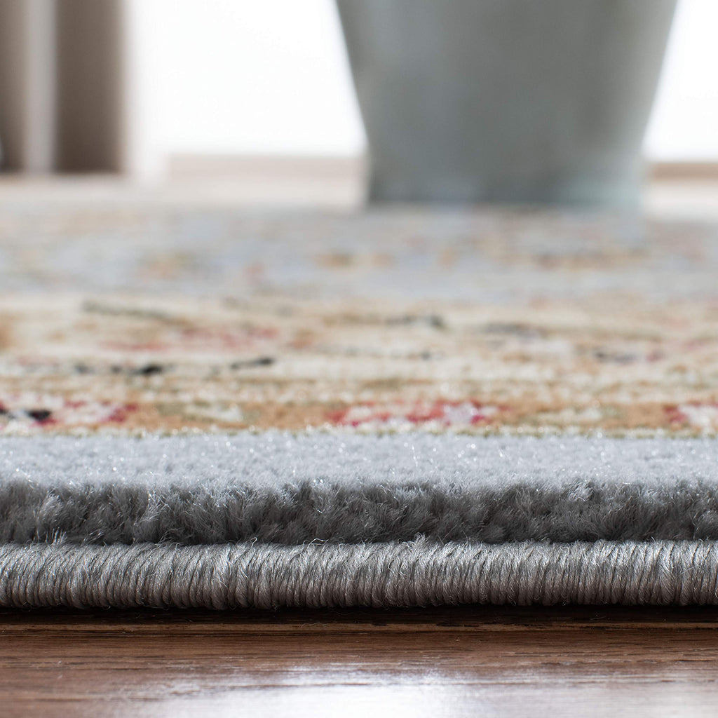 SAFAVIEH Lyndhurst Collection Accent Rug - 2'3" x 4', Light Blue & Ivory, Design, Non-Shedding & Easy Care, Ideal for High Traffic Areas in Entryway, Living Room, Bedroom (LNH312B)