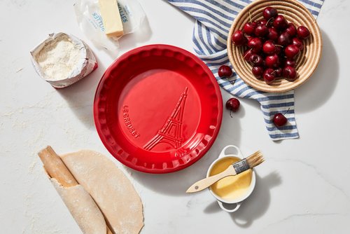 Le Creuset Eiffel Tower Collection Stoneware Pie Dish, 9", Cerise