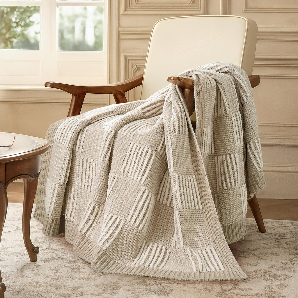 Amélie Home Knit Throw Blanket, Soft Chenille Cozy Breathable Dual Tone Checkered Chunky Decorative Blanket for Couch, Bed & Sofa, French-Inspired Lightweight Warm Gift for Women, Beige, 50"x60"