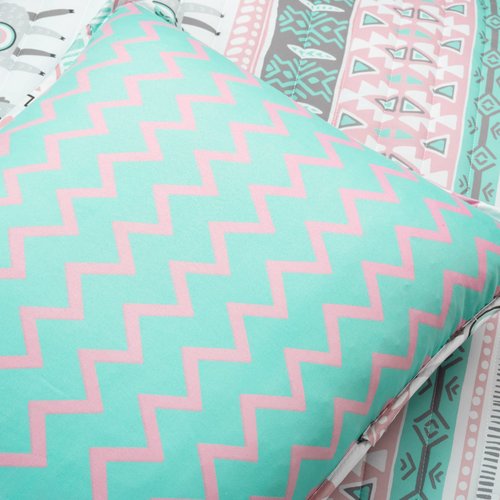 Lush Decor Boho Llama Reversible Oversized 2 Piece Quilt Set, Twin, Pink & Aqua