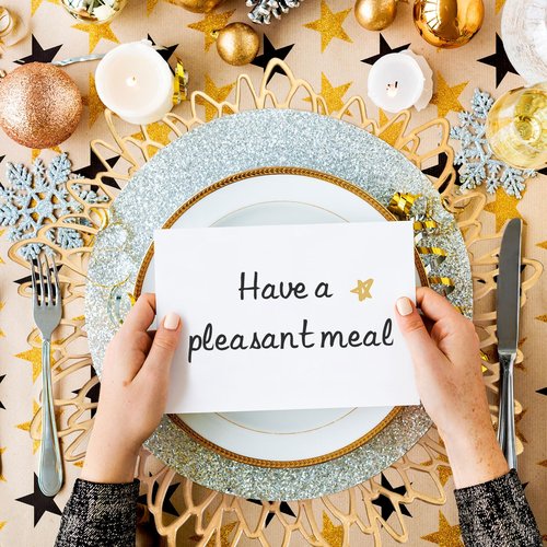 Suttmin 100 Pcs Dinner Placemats and Napkin Rings Bulk with Leaves Napkin Rings and Metallic Round Place Mats Sequin Placemats for Wedding Kitchen Leaf Dining Table Decoration