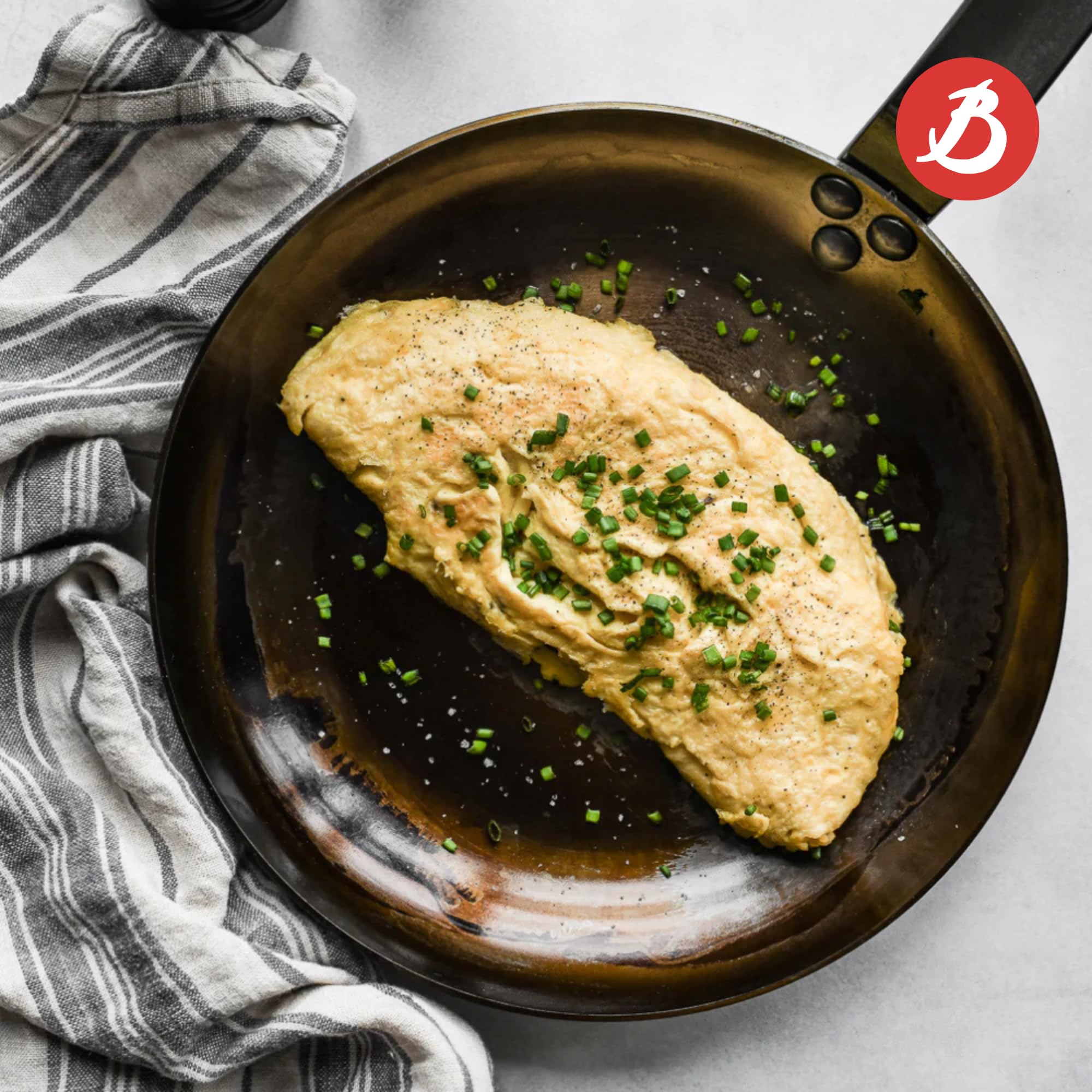 de Buyer MINERAL B Carbon Steel Omelette Pan - 9.5” Diameter, 7.7” Cooking Surface - Naturally Non-Stick Finish - Made in France