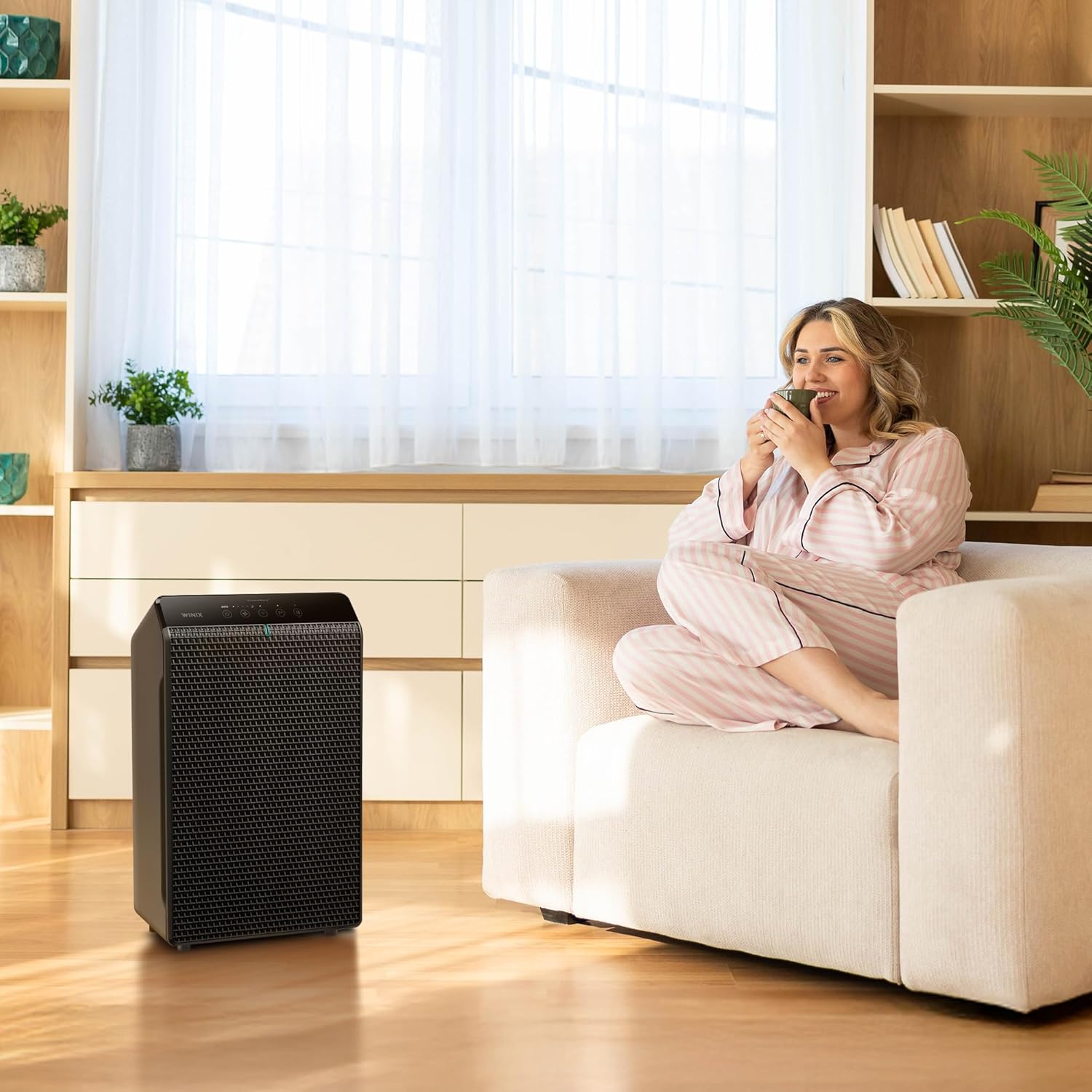 WINIX 5520 Air Purifier - True HEPA Filter & Air Quality Monitor for Large Rooms Up to 1882 Ft²