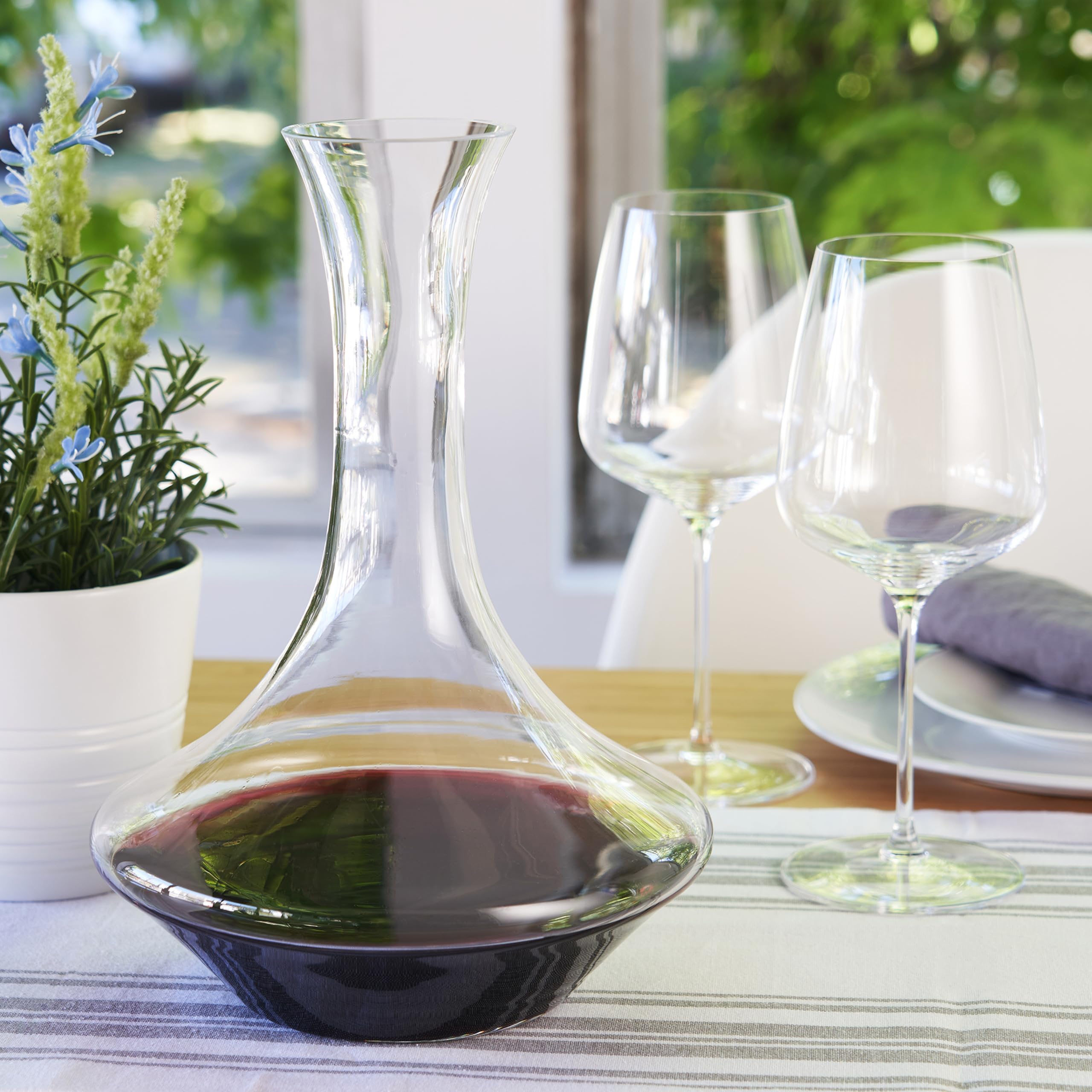 Spiegelau Authentis Crystal Wine Decanter, Modern Carafe for Red and White Wine, Elegant Glass Pitcher for Wedding Gifts, Housewarming, Home Bar Accessories, 35.3 oz (1 Liter), Set of 1