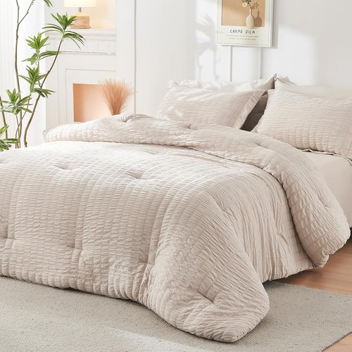 HYMOKEGE Queen Comforter Set - Lightweight 3-Piece Bedding Set with Soft Down Alternative - Beige