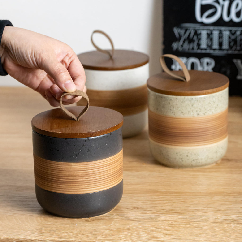 Miamolo Small Ceramic Jar with Lid, Coffee Container Kitchen Food Storage Jars for Spice Sugar Tea Bag Matcha Container Airtight, Stacairtightkable Decorative Jars for Countertop, Black & 5 fl.oz