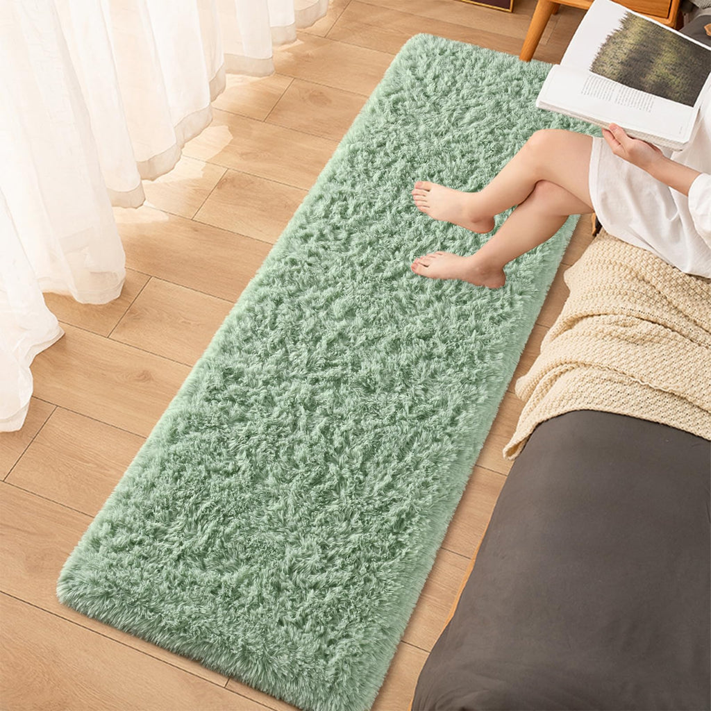 FALARK Soft Green Runner Rugs for Bedroom, 2x6 ft Bedside Rug Plush Fluffy Carpets, Shag Furry Modern Area Rug Carpet for Living Room Girls Kids Room Nursery Home Decor, Green