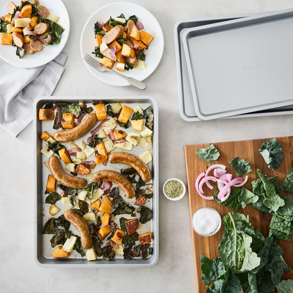 Sur La Table Jelly Roll Pan - Nonstick Aluminized Steel Baking Sheet | 15.75" x 10.75" for Easy Release Cookies & Cakes