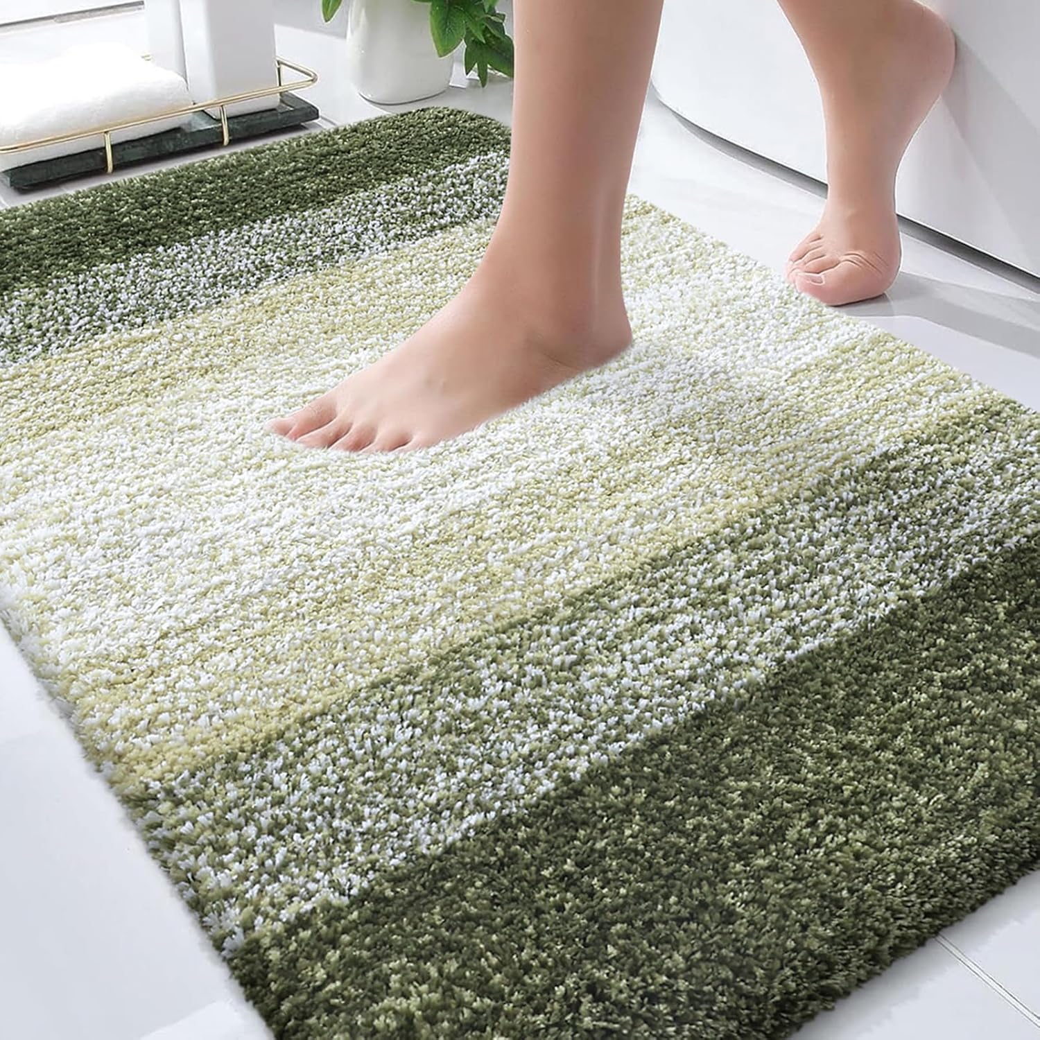OLANLY Bathroom Rugs - Extra Soft Microfiber Mat, Quick Dry & Machine Washable | 30x20, Dark Green