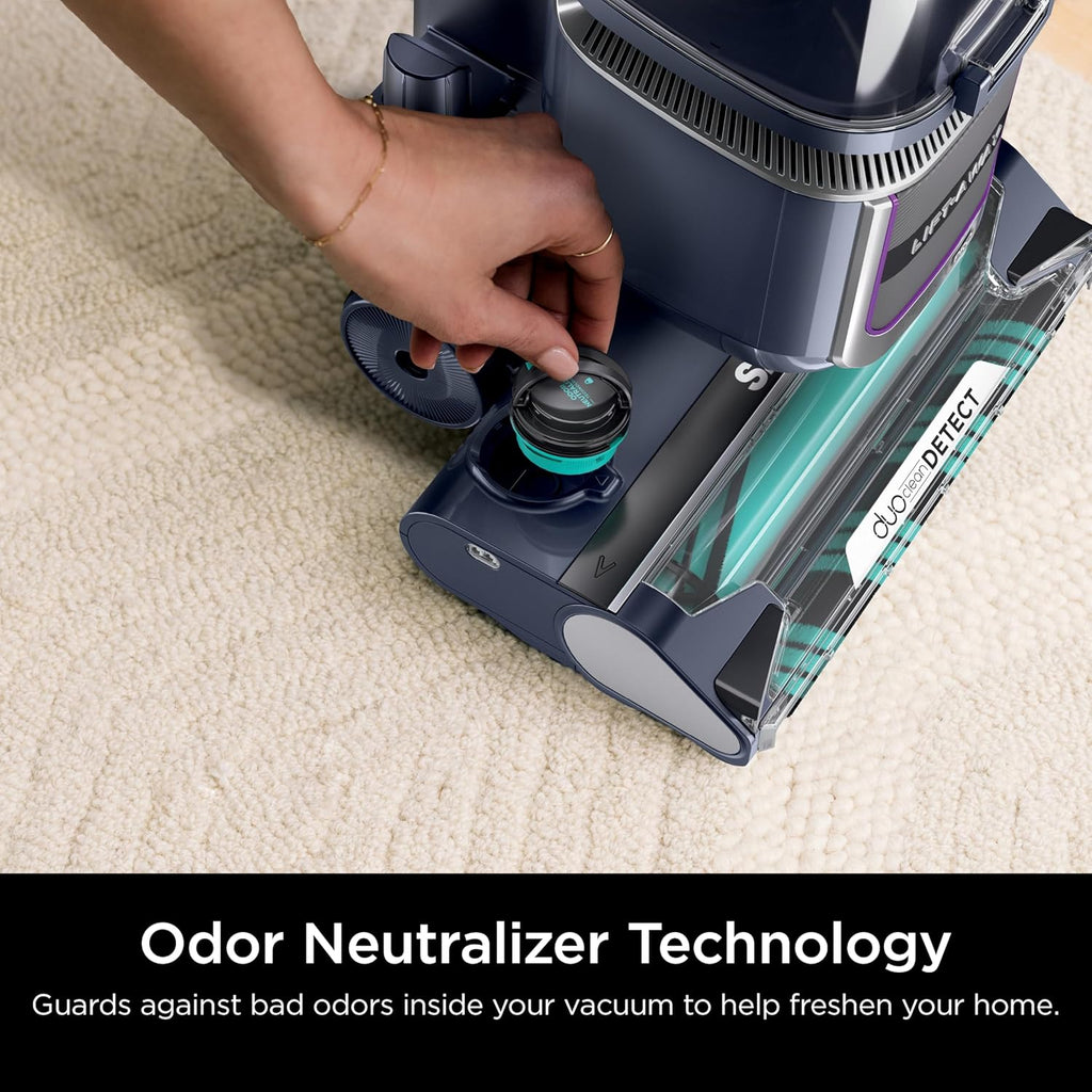 Shark Detect Pro Speed Lift-Away Vacuum - Bagless, DuoClean, Anti-Allergen | LA742