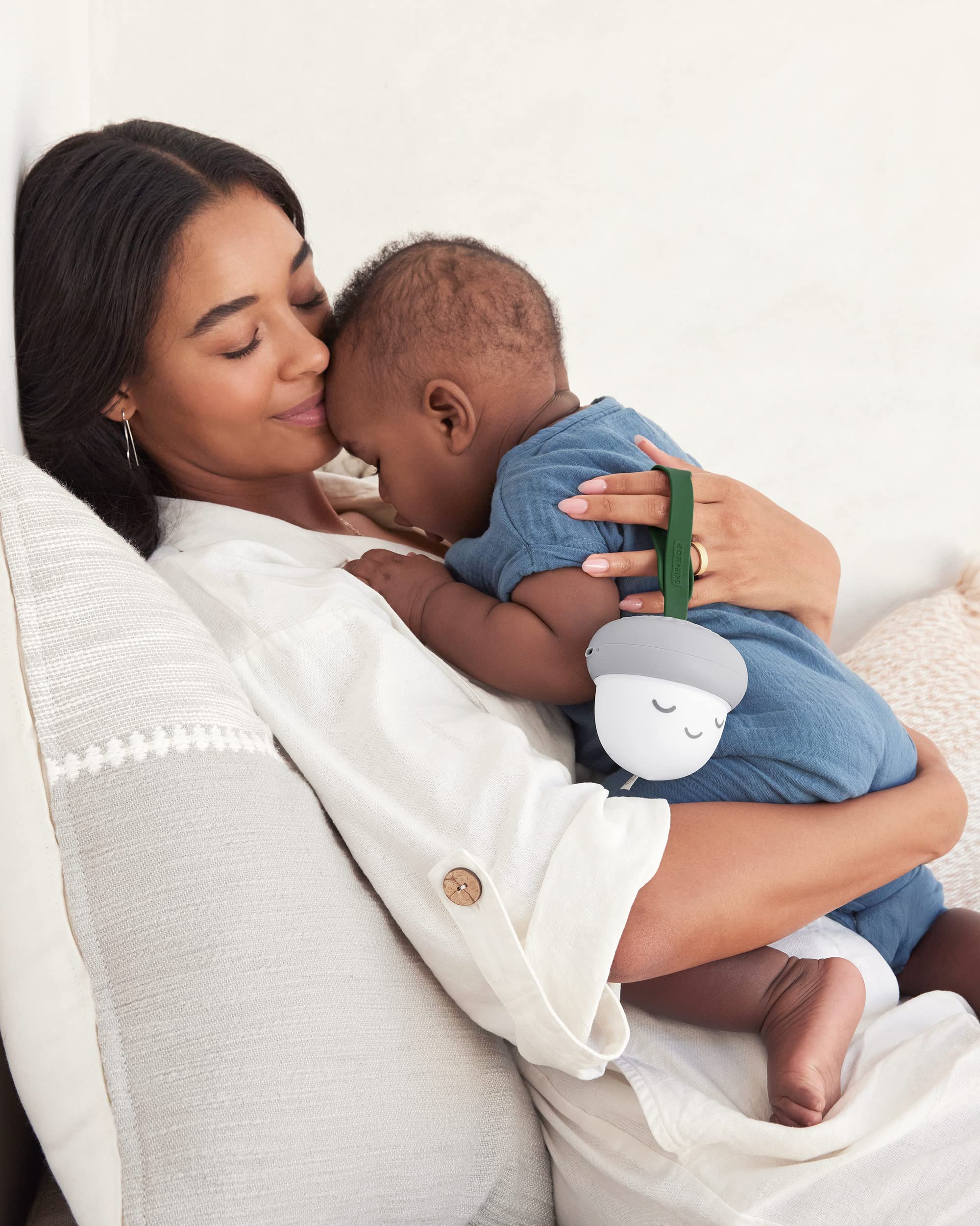 Skip Hop Portable Baby Sleep Sound Machine, Glow with Me Acorn