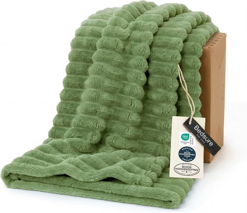 Bedsure GentleSoft Twin Fleece Blanket - Super Soft Cozy Throw for Couch, 60x80 Inches