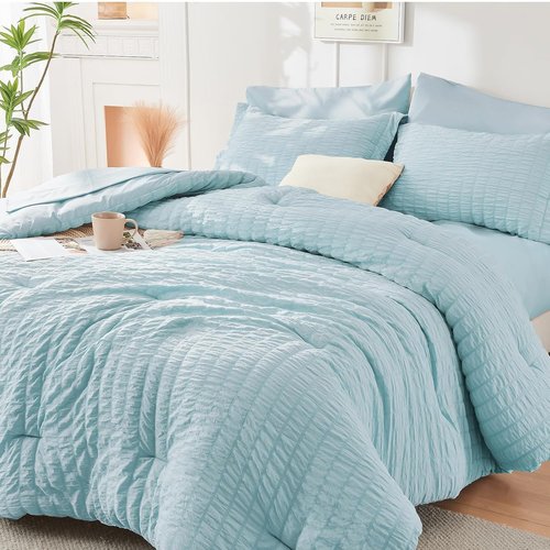 HYMOKEGE King Size Comforter Set - Luxury 7-Piece Bedding Set in Lake Blue | All-Season Seersucker Design