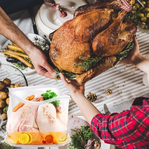2 Pack 22"×26" Turkey Brine Bags Extra Large brine bags for Turkey Holds up 40lb, Thickened Turkey Brining Bags with 2 removable zipper assist clips and Cotton Strings, turkey marinade bag