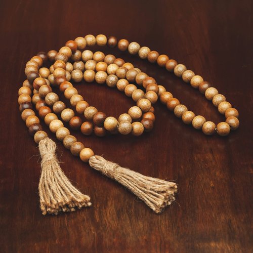 Nanalou Wood Bead Garland | Add a Touch of Boho Style to Your Farmhouse Décor with All-Natural, Handmade Wooden Bead Garland (Walnut, Medium)