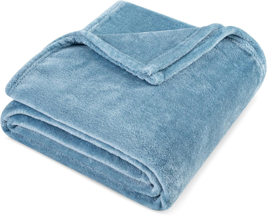 PAVILIA Dusty Blue Fleece Throw Blanket - Super Soft Flannel Sofa Blanket | Cozy 50x60" Plush Decor