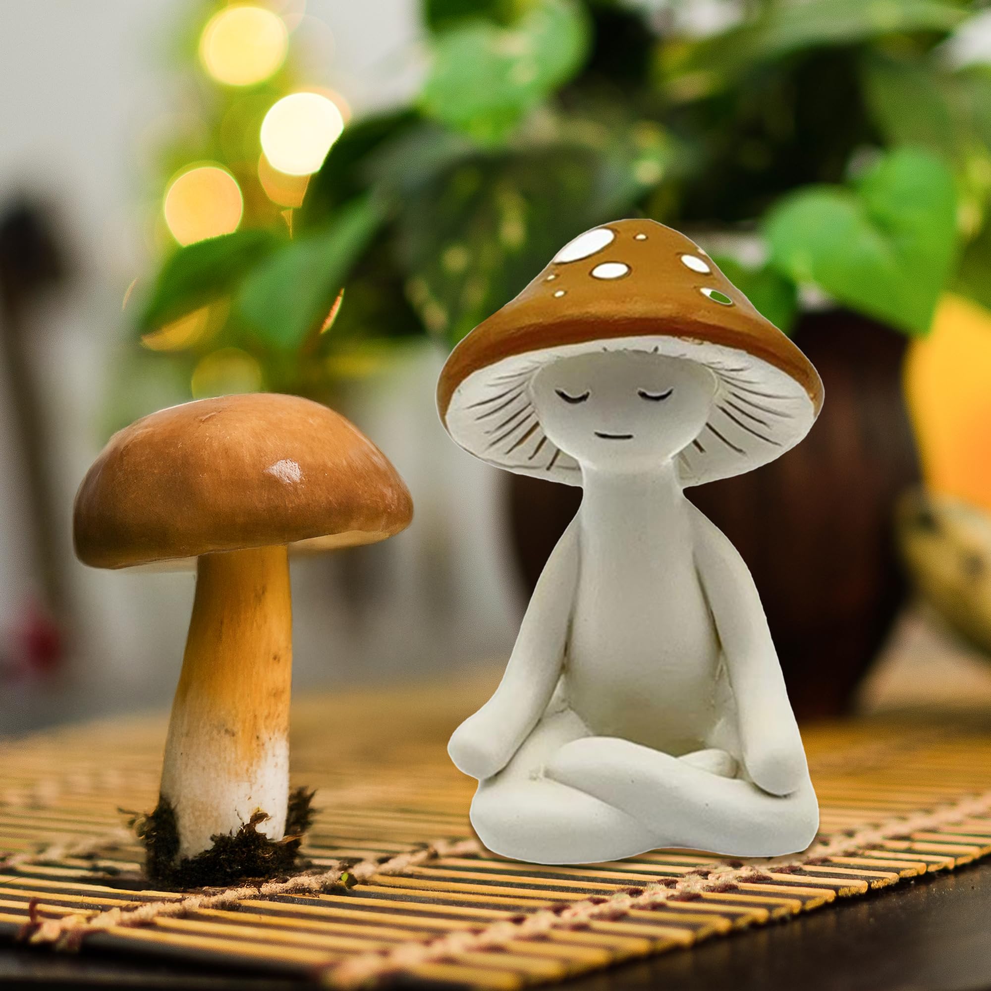 CYjorkbgg Meditation Mushroom Resin Statue - Cute Meditation Mushroom Statue for Desk Living Room Resin Figurine for Home Patio Office Decoration Cute Plant Statues for Tabletop Garden Backyard Decor